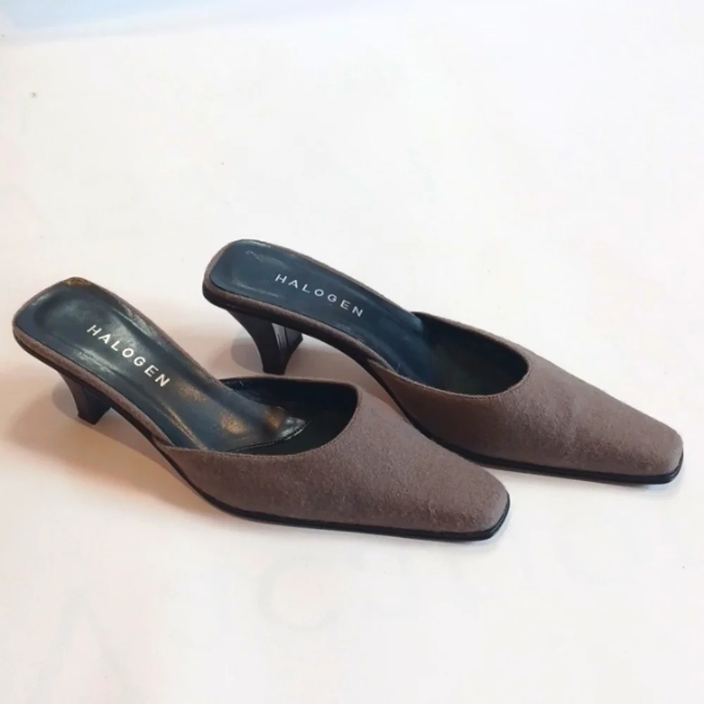 HALOGEN LADIES SHOES 8.5M CLOSED TOE OPEN HEELS BROWN/TAUPE SUEDE LIKE EUC - Picture 1 of 6